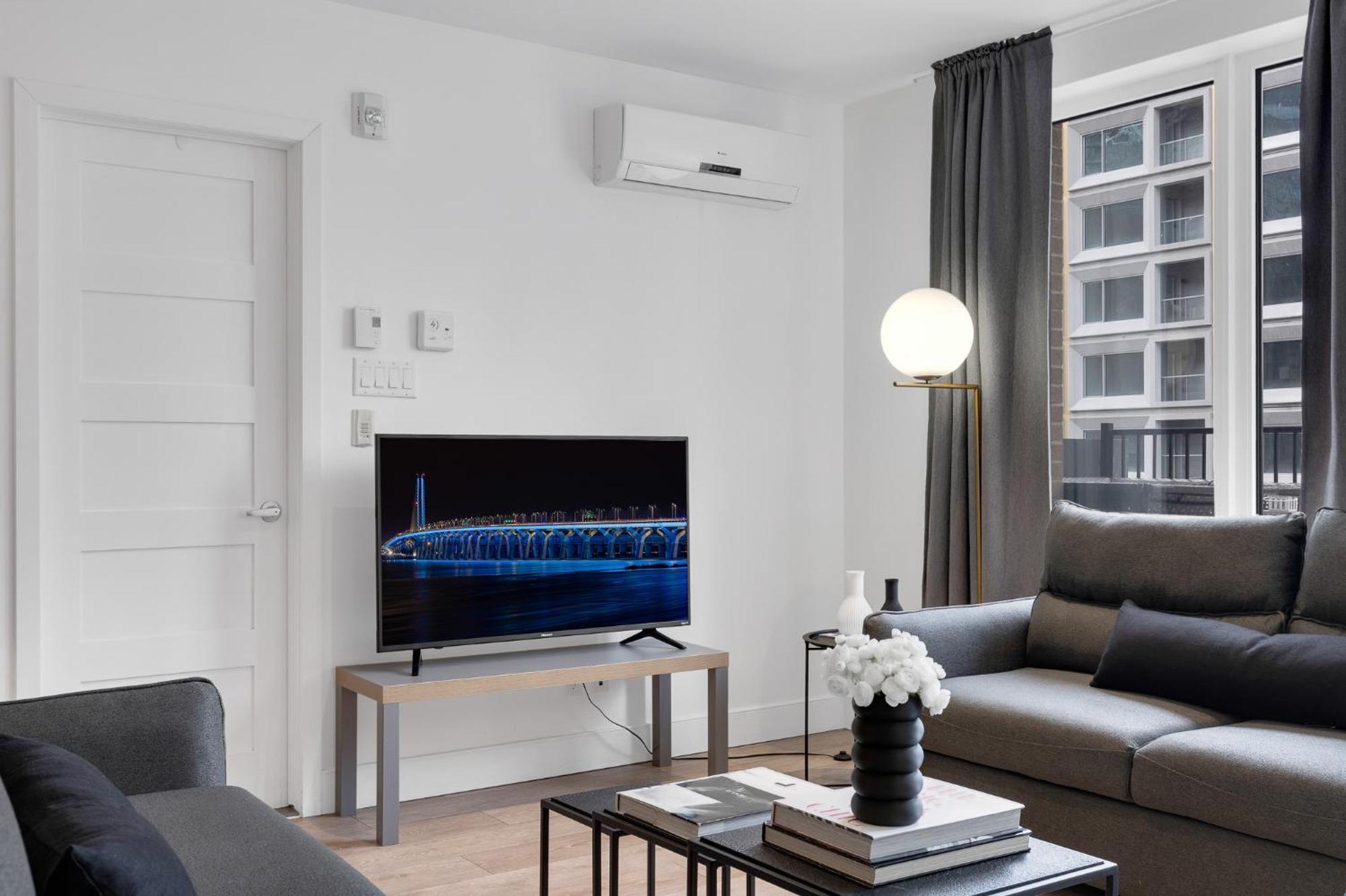 Aparthotel Liv Mtl Downtown Montreal Zewnętrze zdjęcie